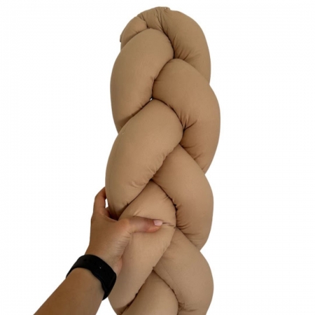 Плетенка за детско креветче со боја по избор