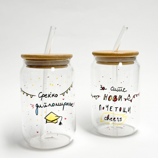 Стаклена чаша со цевка и дизајн по избор