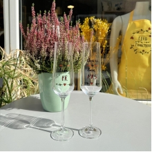 Сет чаши за шампањ „Cheers to love for Mr & Mrs“